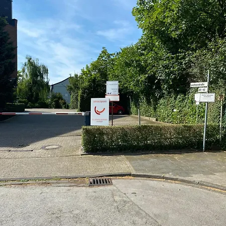 Apartment Wunderschoene Ferienwohnung! 3 Duesseldorf Flughafen *